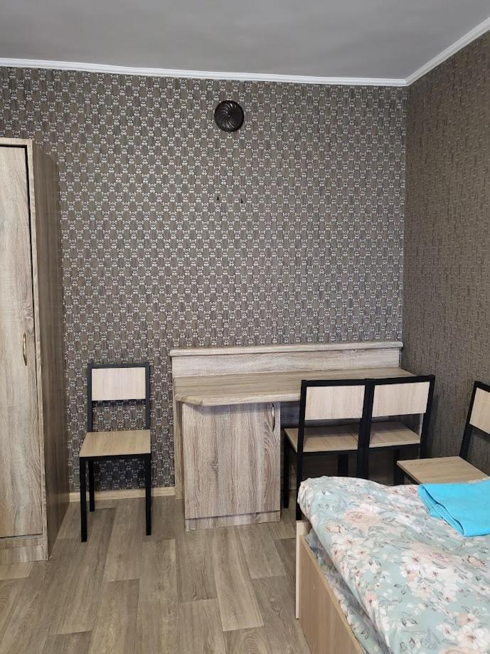 艾丽吉雅酒店 Trostyanets  外观 照片